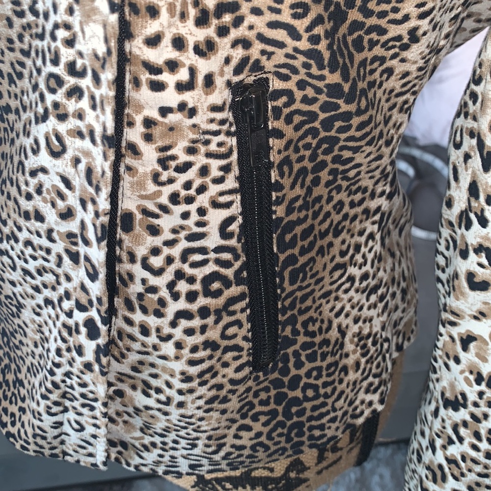 NWOT Venus animal print moto jacket! - Picture 5 of 8